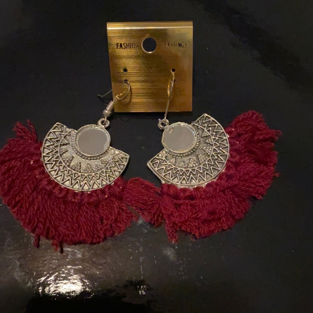 Wine color Tase earrings